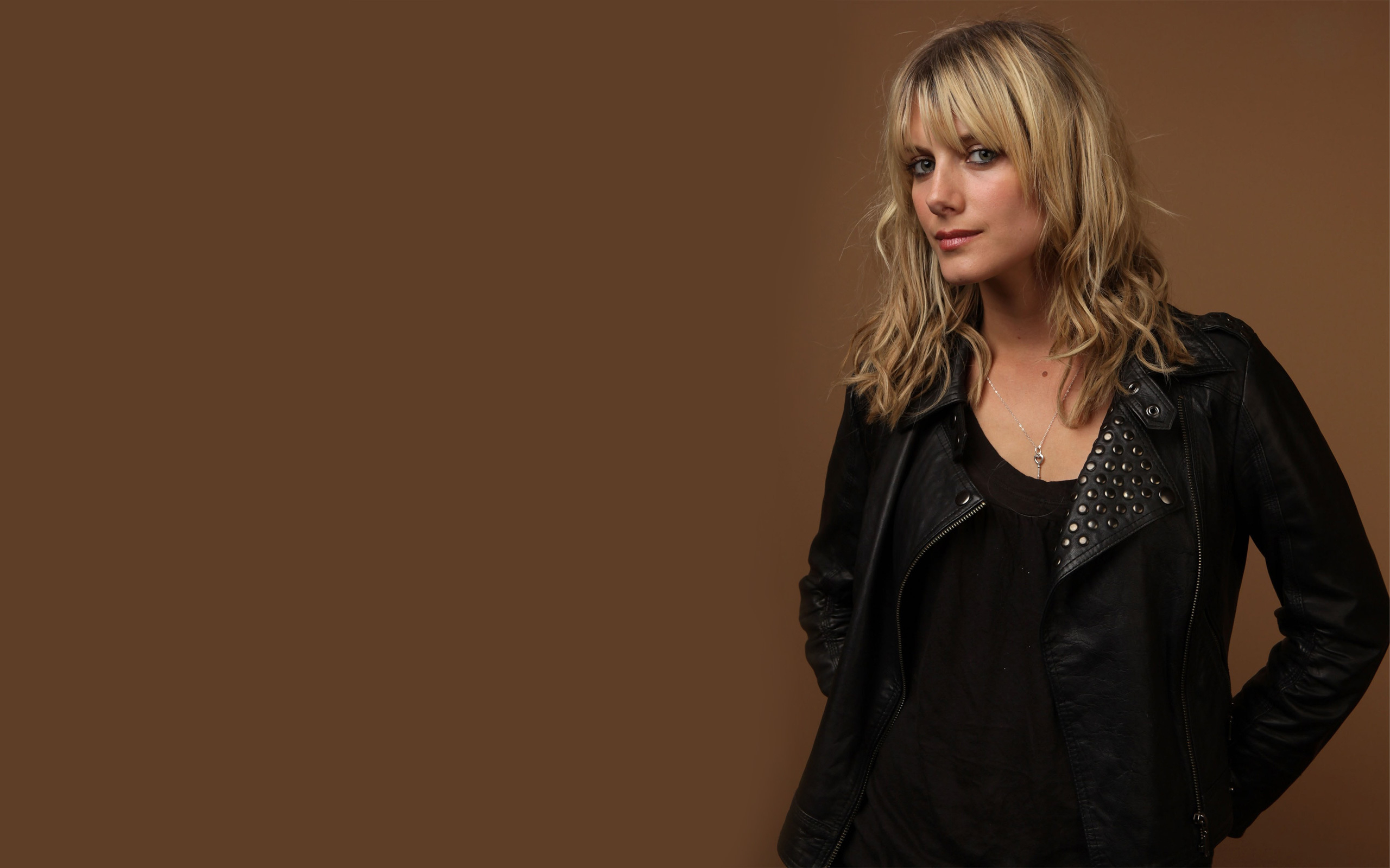 2560x1600 Actress, French, Melanie Laurent, Melanie Laurent wallpaper for desktop
