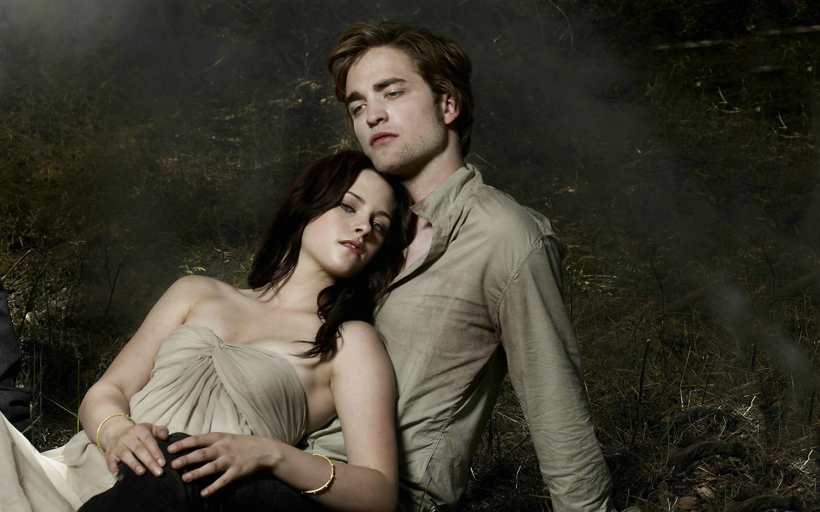 1680x1050 Bella Swan, Edward Cullen, Kristen Stewart, Robert Pattinson, Robert Pattinson windows wallpaper