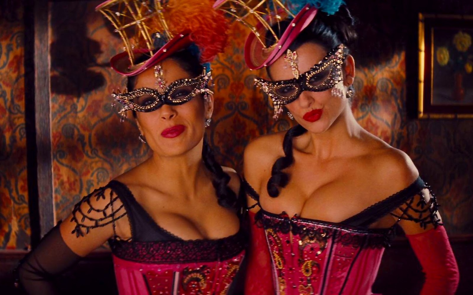 1600x1000 Penelope Cruz, Salma Hayek, Salma Hayek wallpaper for desktop