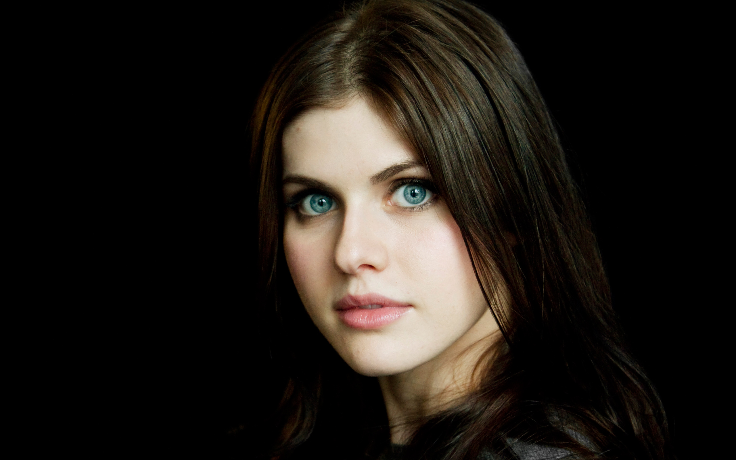 2560x1600 Actress, Alexandra Daddario, American, Black Hair, Blue Eyes, Face, Alexandra Daddario desktop background