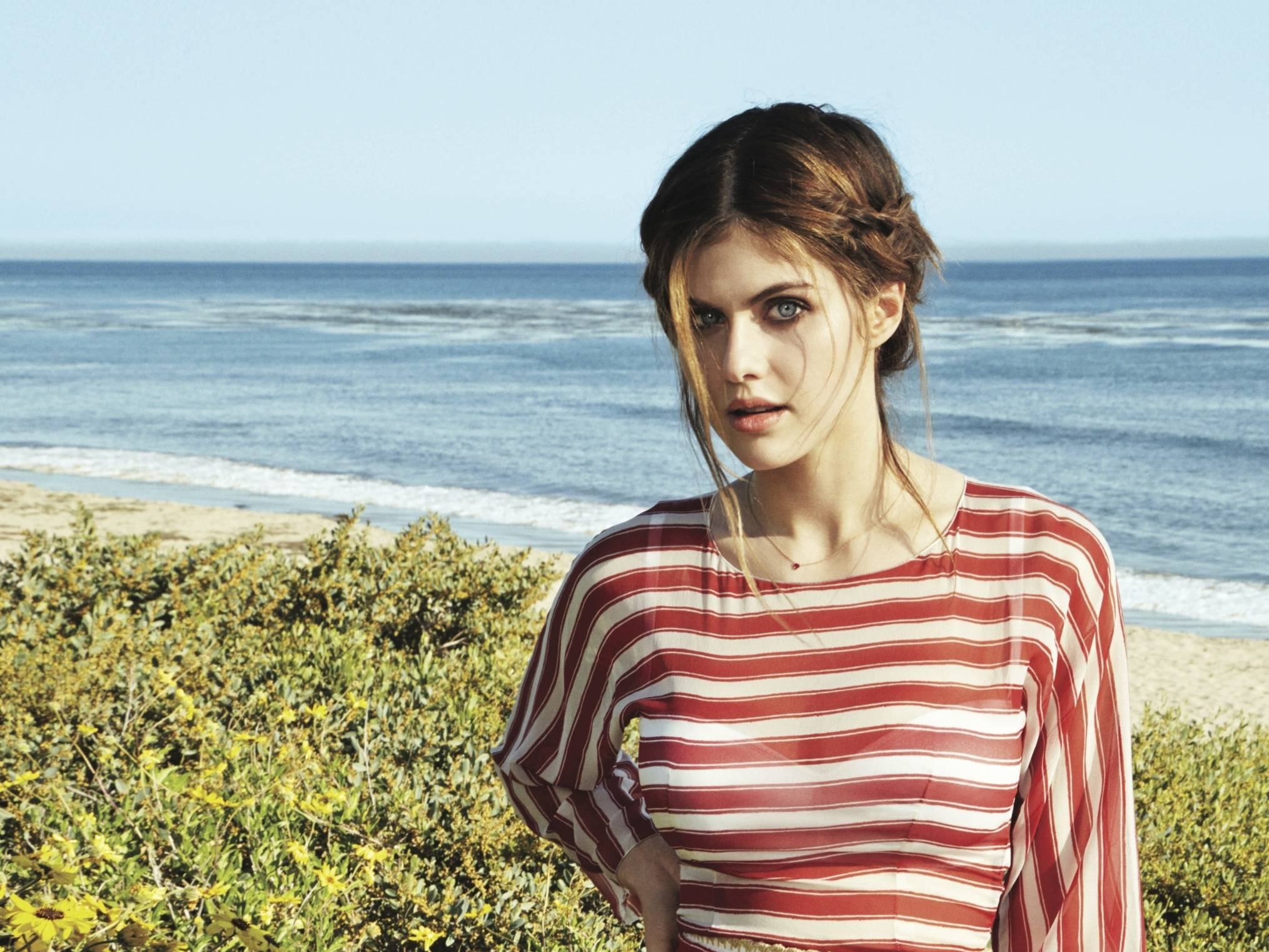 2029x1522 Actress, Alexandra Daddario, American, Beach, Blue Eyes, Brunette, Alexandra Daddario wallpaper free hd widescreen