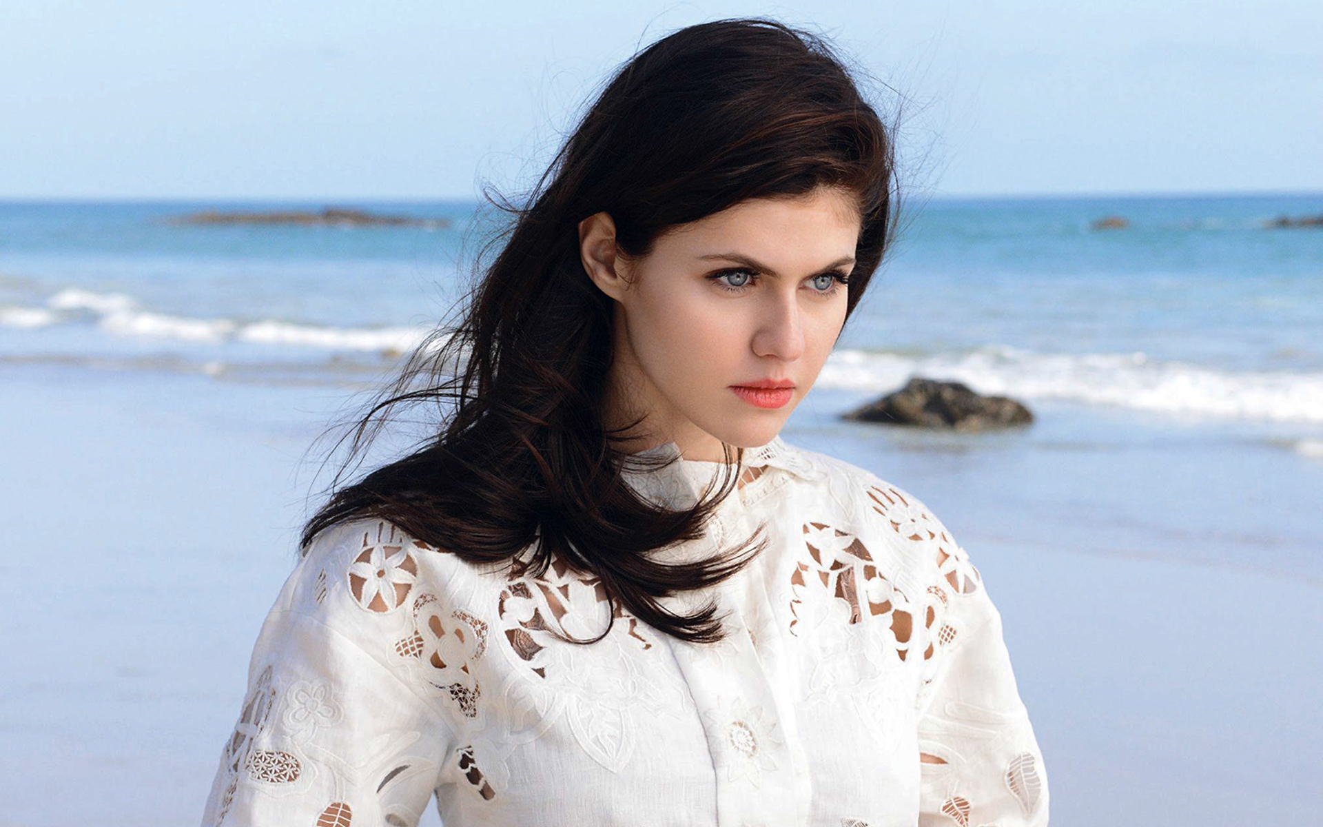 1920x1200 Actress, Alexandra Daddario, American, Blue Eyes, Brunette, Depth Of Field, Alexandra Daddario computer background