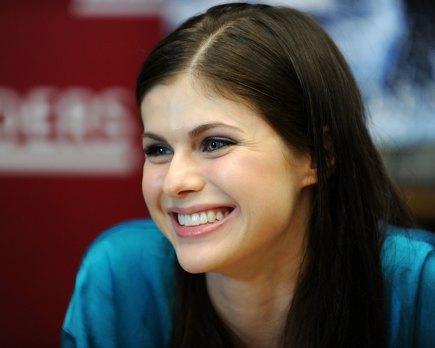 1500x1199 Alexandra Daddario, Alexandra Daddario windows wallpaper