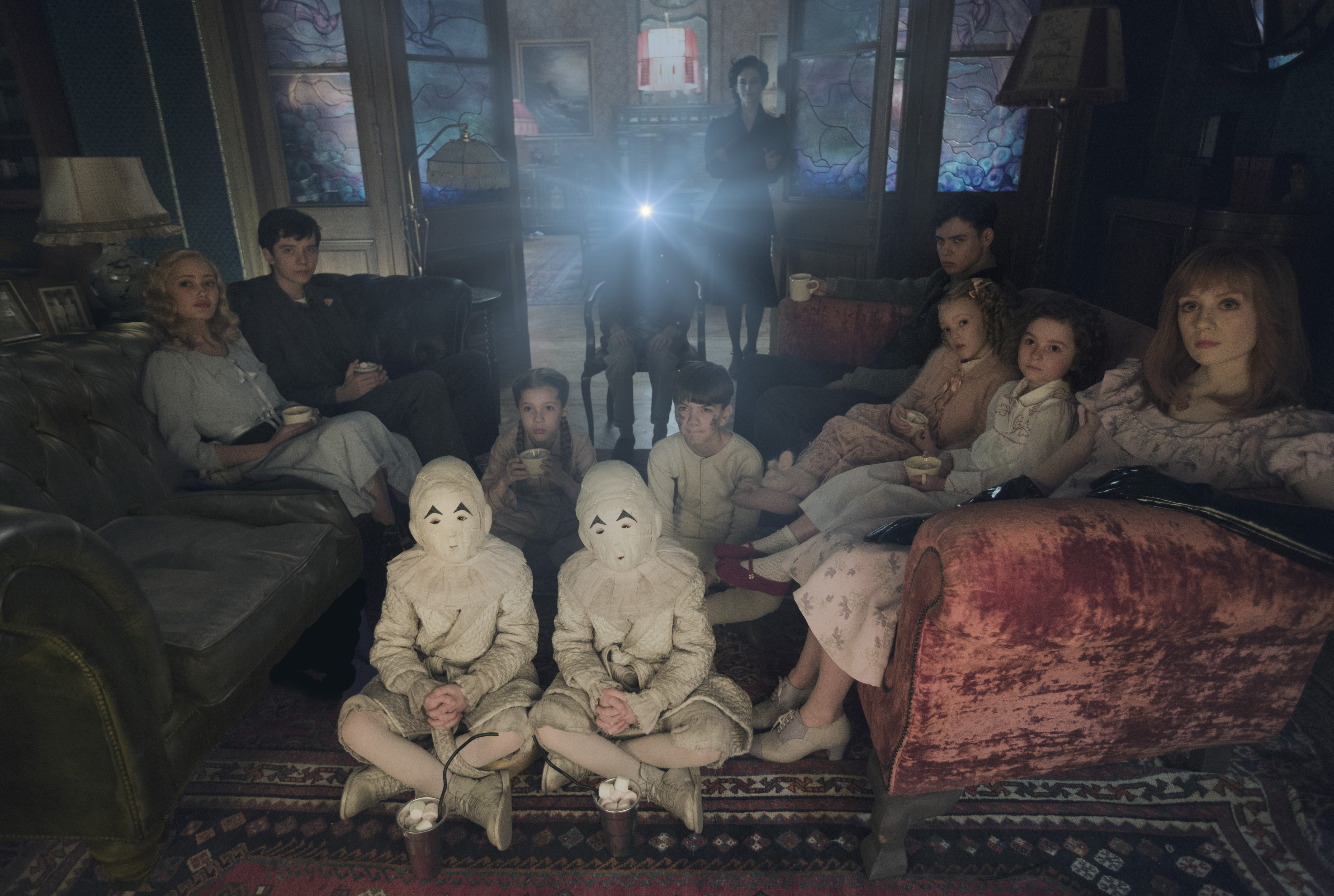 5618x3774 Asa Butterfield, Ella Purnell, Eva Green, Finlay MacMillan, Georgia Pemberton, Lauren McCrostie, Milo Parker, Miss Peregrines Home for Peculiar Children, Pixie Davies, Raffiella Chapman, Eva Green desktop wallpaper