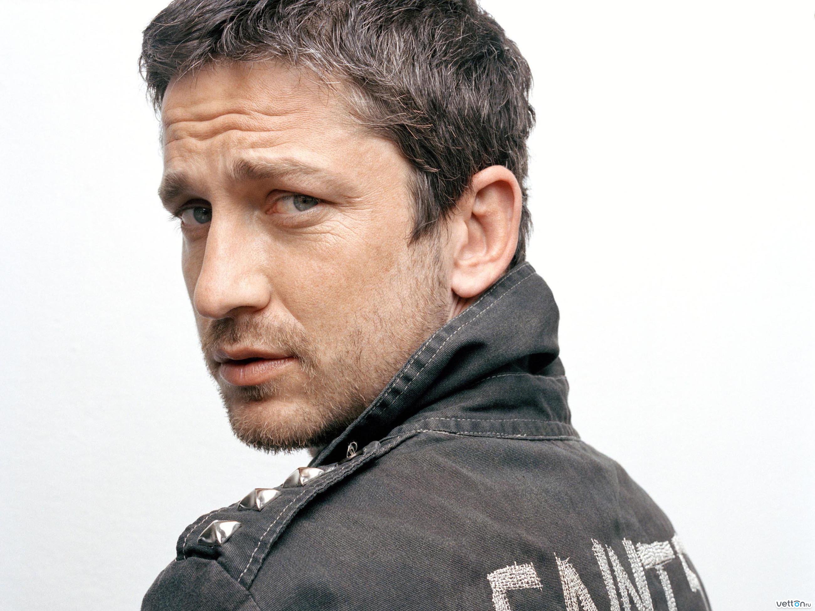 2600x1950 Gerard Butler, Gerard Butler background hd